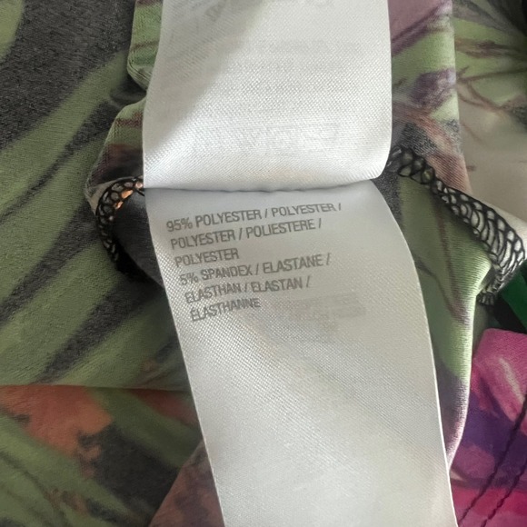 Susan Graver 1X Floral Print Tunic Top 3/4 Sleeve Black Pink Green Tropical - Picture 8 of 10